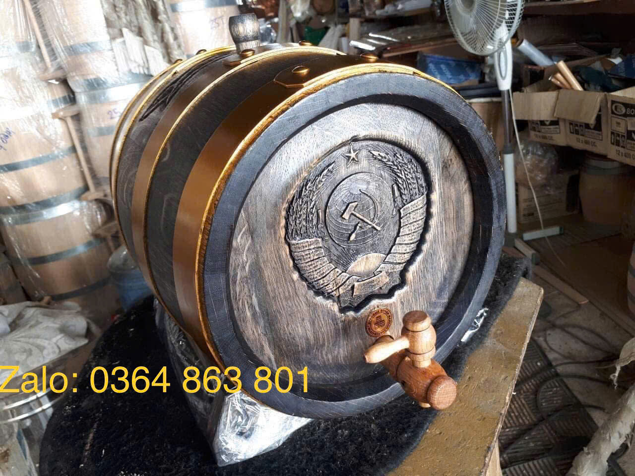 Thùng rượu gỗ sồi Quốc huy Liên Xô