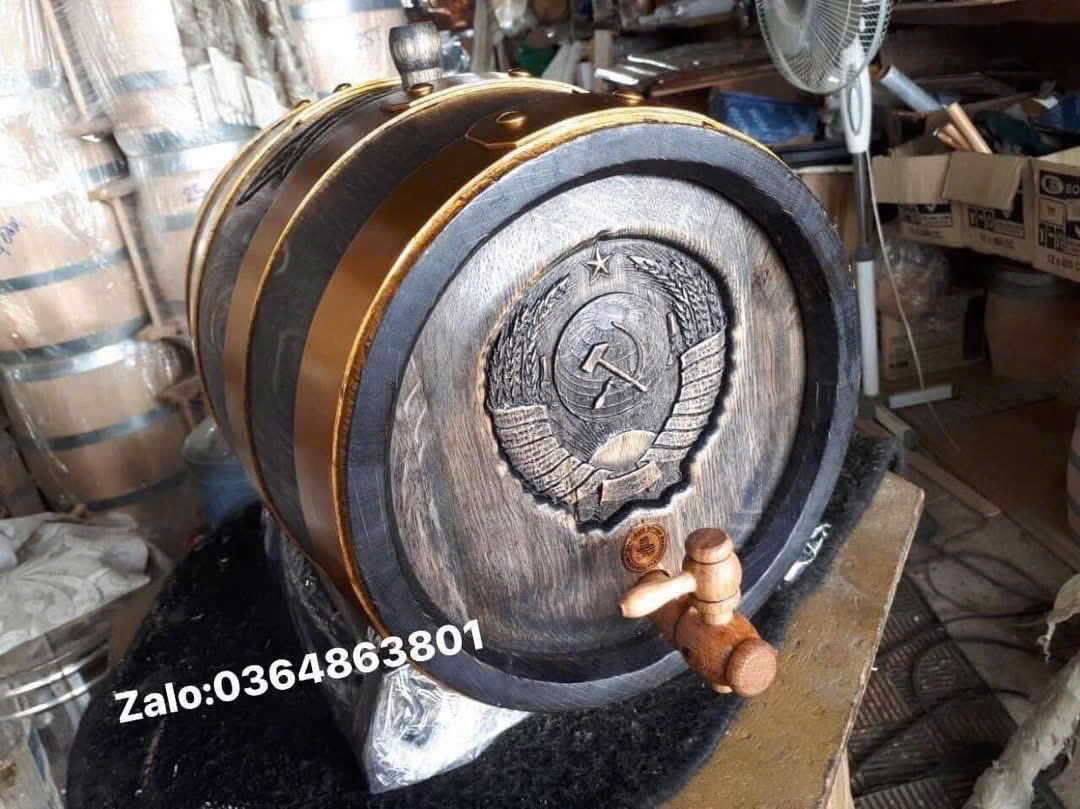 THÙNG RƯỢU GỖ SỒI NGA